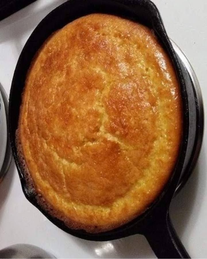 Grandma's Buttermilk Cornbread: Authentic Southern Flavor 2 Grandma's Buttermilk Cornbread