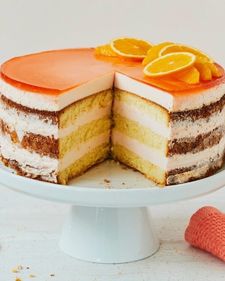 Aperol Spritz Delight: The Ultimate Refreshing Cocktail 2 Aperol Spritz Delight