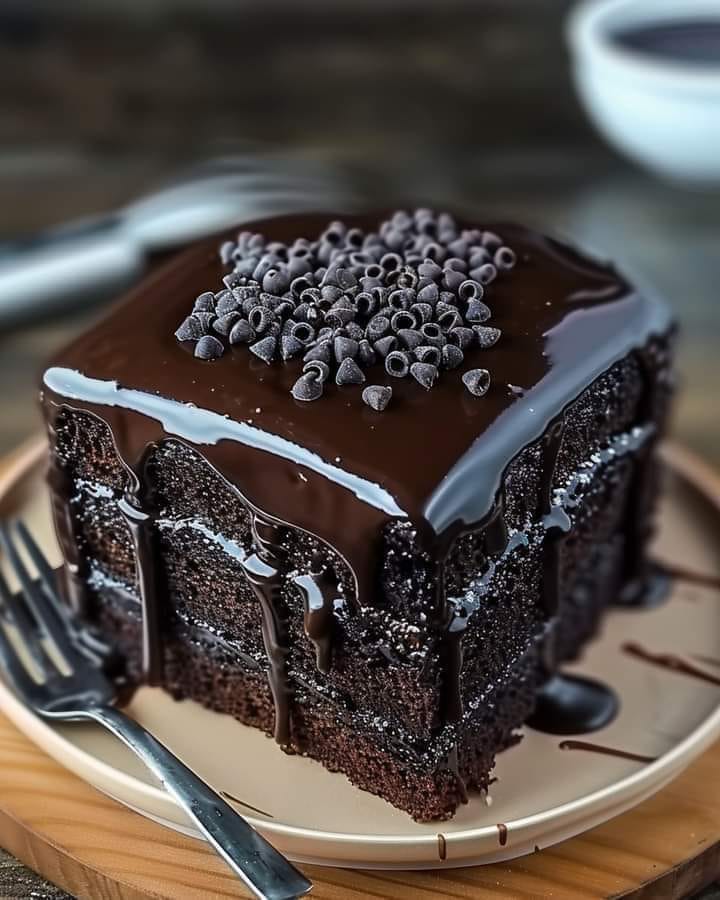 Moist Chocolate Ganache Cake