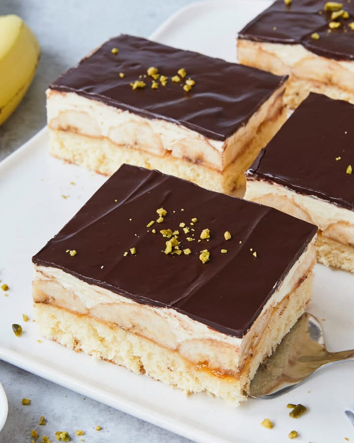 Irresistible Banana Cake Delight: Fluffy, Creamy, and Perfect for Any Occasion 2 banana cake delight Elite Cooking Recipes