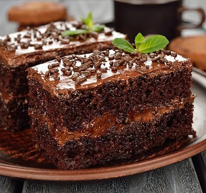Cream-Filled Chocolate Cake: A Heavenly Treat for Chocoholics 2 cream filled chocolate cake Elite Cooking Recipes