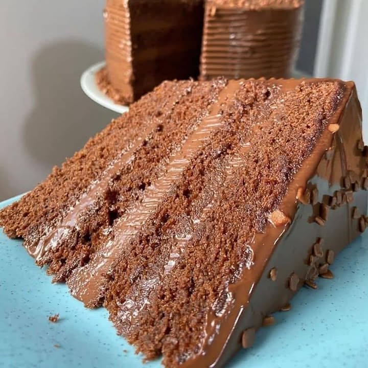 Dulce de Leche Cake: A Sweet, Creamy Delight for Every Occasion 2 dulce de leche cake Elite Cooking Recipes