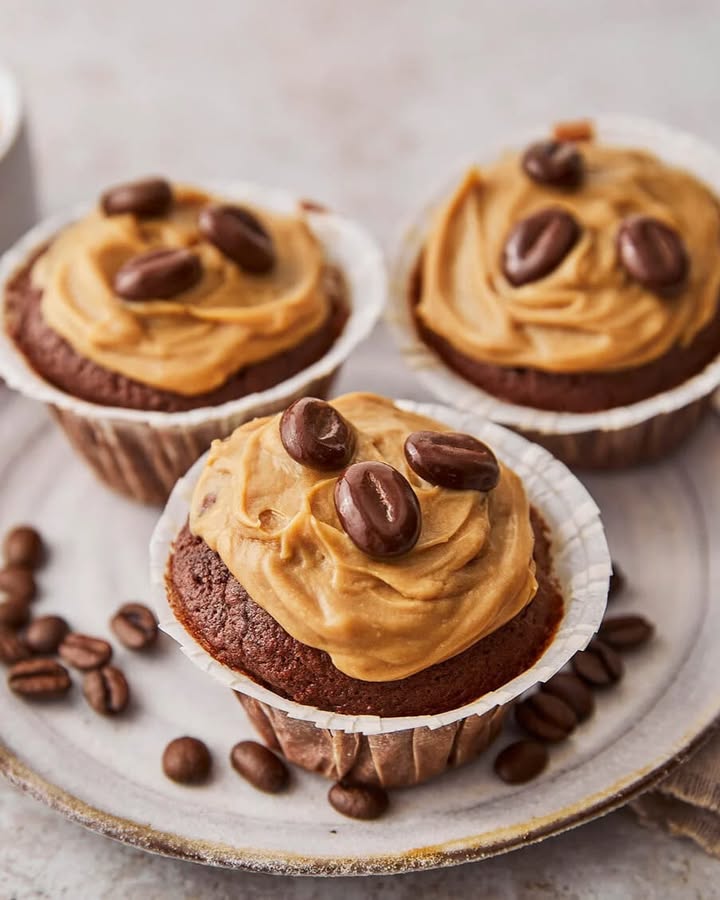 Espresso Chocolate Muffins: Rich Flavor for Any Occasion 2 espresso chocolate muffins Elite Cooking Recipes